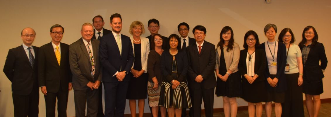 A UK parliamentary delegation led by Baroness Falkner, Chair of EU Financial Affairs Sub-Committee, was warmly received by FSC Vice Chairman Chuang-Chang Chang on October 1, 2018.