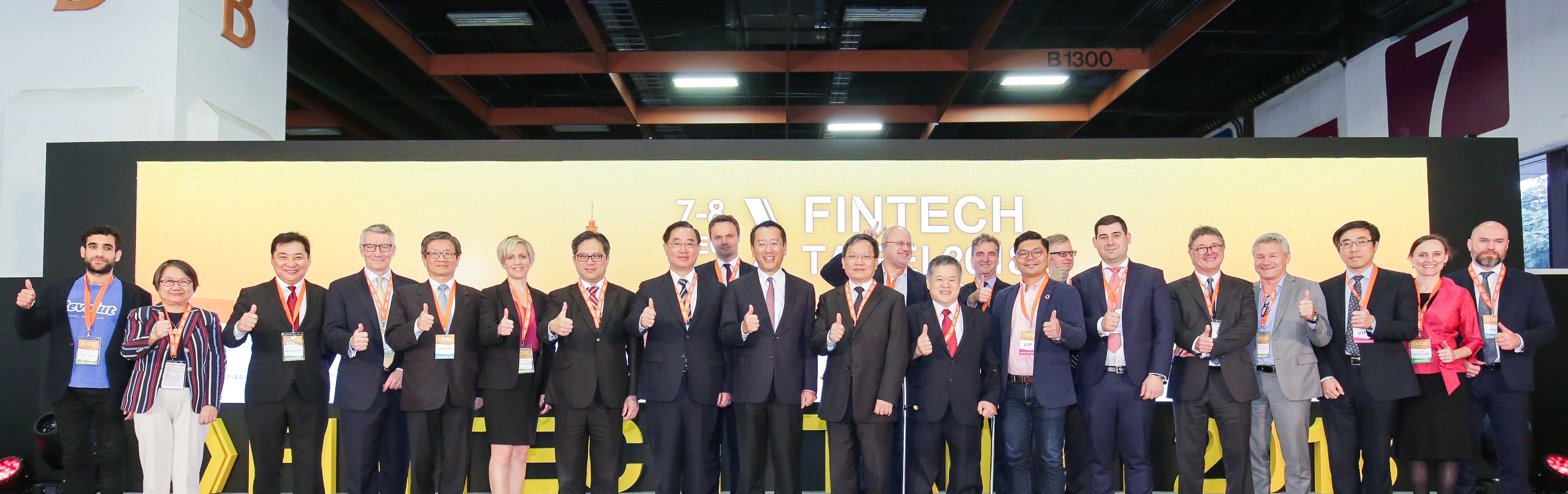 The “FinTech Taipei 2018” was held on December 7th and 8th. It was Taiwan’s first international FinTech trade show, and a total of 32,303 visitors flocked to the exhibition sections. The expo ended successfully as 200 Taiwanese and international FinTech startups, financial institutions, IT vendors, and universities from 11 countries including the US, UK, Australia, and Poland set up exhibition booths. The “FinTech Taipei” was a milestone for the financial sector in Taiwan, serving as a platform for domestic financial institutions and start-ups to showcase their ideas, and for businesses at home and abroad to meet and explore collaboration possibilities.